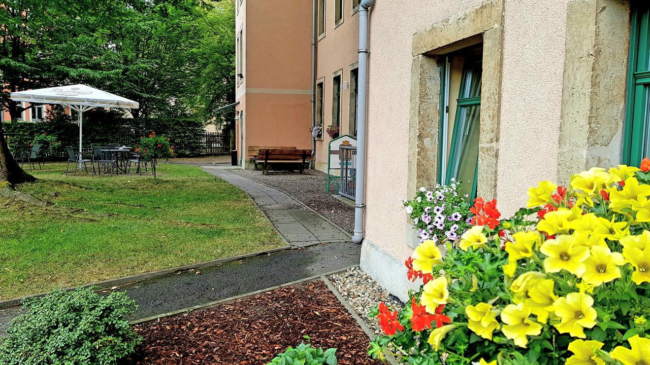 Hotel Amadeus Dresden Neustadt ภายนอก รูปภาพ